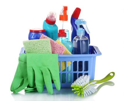 Kitchen workspace controlled for safe oven cleaning